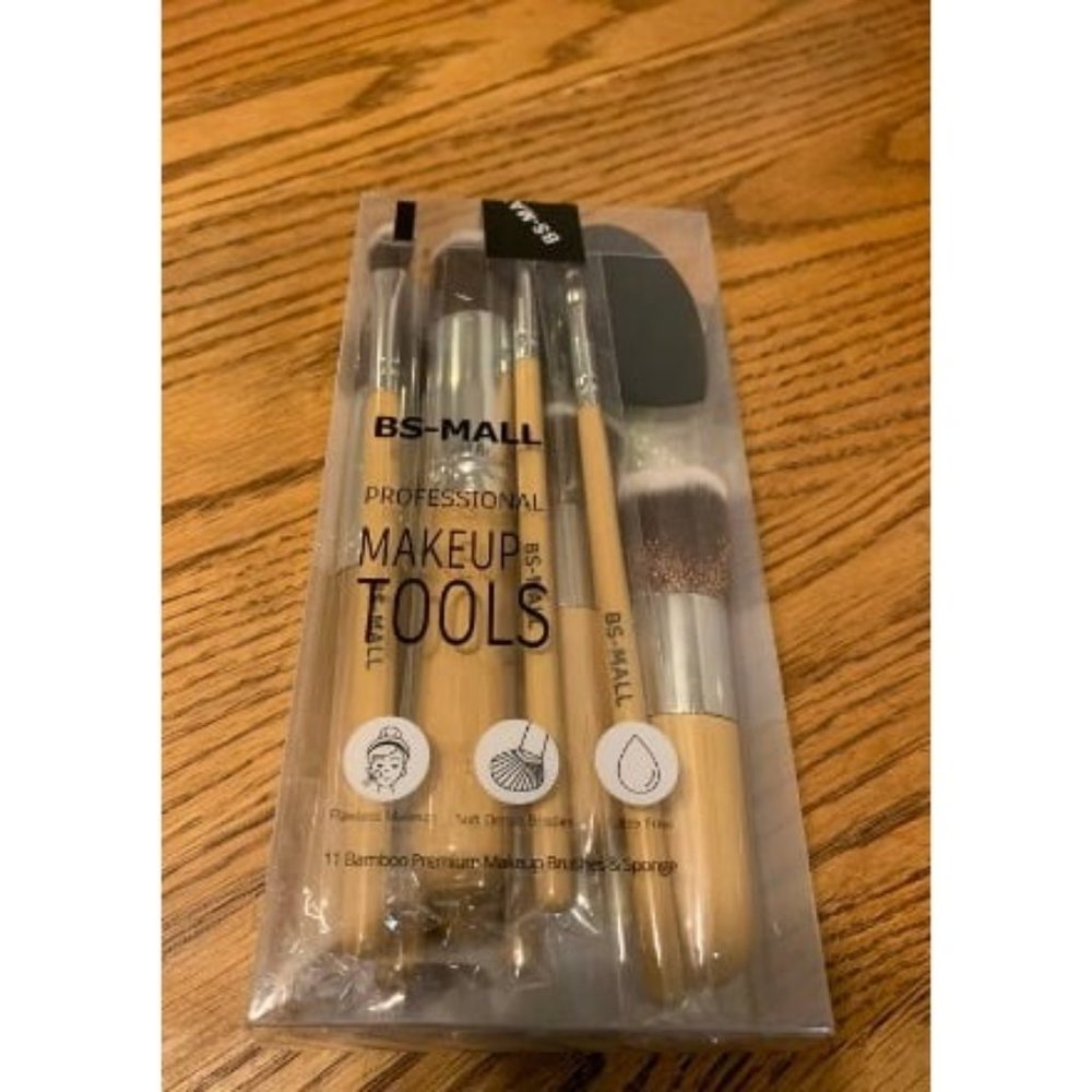 New Makeup Brush Set 11Pcs Bamboo Synthetic Kabuki Brush Set